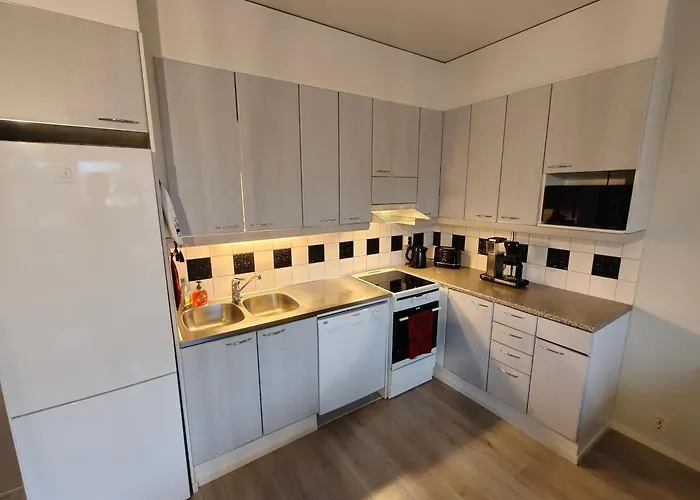 Pearl Of Pohjanpuistikko, *